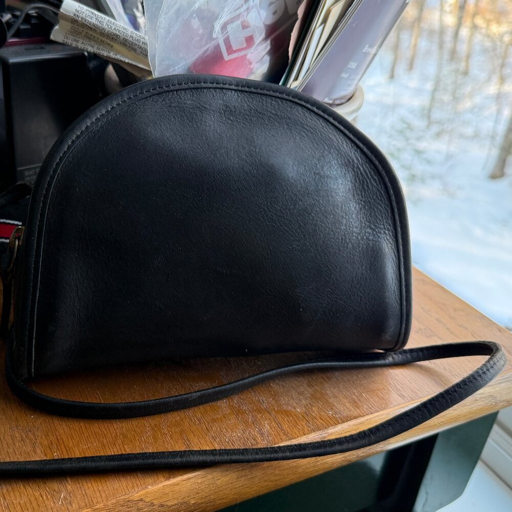 Vintage Coach Kimball Half Moon Black Leather Crossbody Bag 0511 304